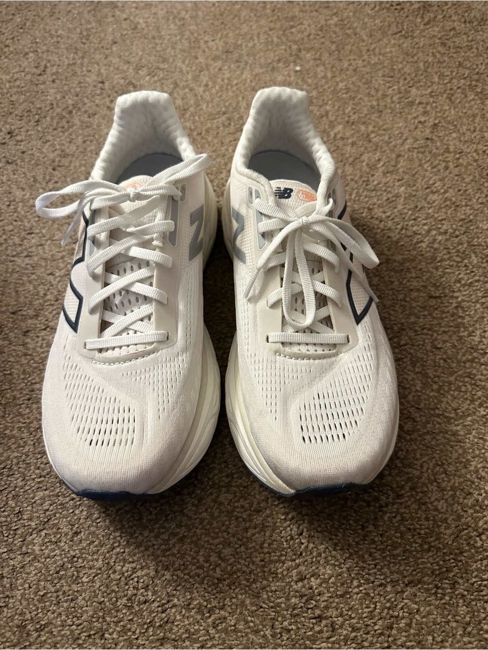 New Balance Women’s Fresh Foam X 1080v14 Running Shoes - Picture 3 of 5